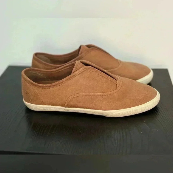 Frye Mindy Slip On Sneaker - Picture 3 of 6